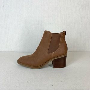 MIA~NWT~Women’s “Smyth” Faux Leather Slip-On Cognac Ankle Boots~Sz 9.5‎